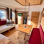 Hoellwarth 齐勒河谷采尔