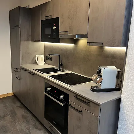 Hoellwarth アパート