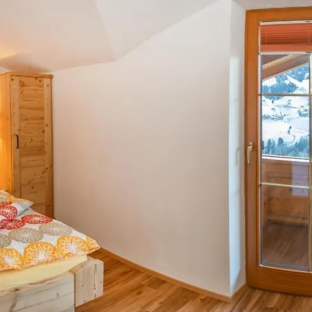 Hoellwarth アパート